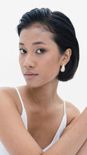 Load image into Gallery viewer, BRENNEN EARRINGS GOLD