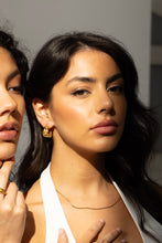 Load image into Gallery viewer, VERONICA EARRINGS GOLD