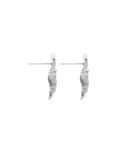 Load image into Gallery viewer, FIORA EARRINGS WHITE GOLD