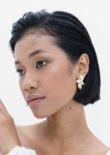 Load image into Gallery viewer, KAEDE EARRINGS GOLD