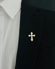 Load image into Gallery viewer, BOTONEE CROSS