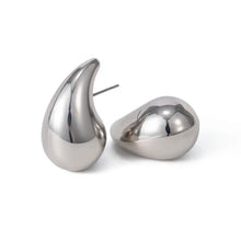 Load image into Gallery viewer, TALIA EARRINGS WHITE GOLD