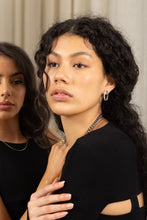 Load image into Gallery viewer, AMBER EARRINGS WHITE GOLD