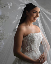 Load image into Gallery viewer, HERA EARRINGS WHITE GOLD