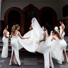 Load image into Gallery viewer, SANDY EARRINGS GOLD