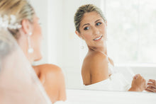 Load image into Gallery viewer, AMARA EARRINGS WHITE GOLD