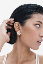 Load image into Gallery viewer, FIORA EARRINGS GOLD
