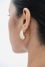 Load image into Gallery viewer, BRENNEN EARRINGS GOLD
